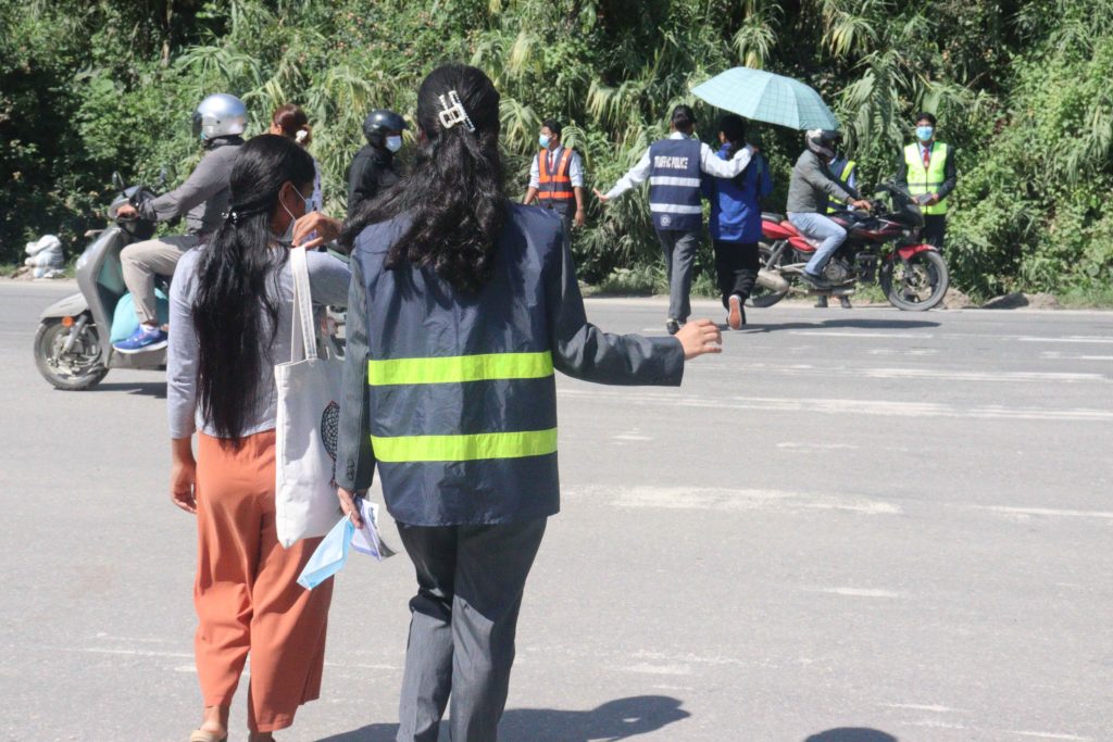 Road safety by students 